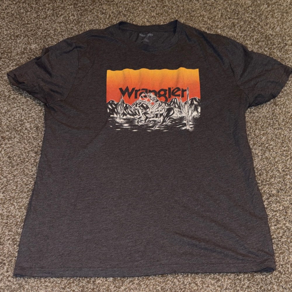 Wrangler Men's Charcoal and Orange Graphic Tee